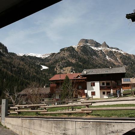 Appartamento Doleda Canazei Zimmer foto