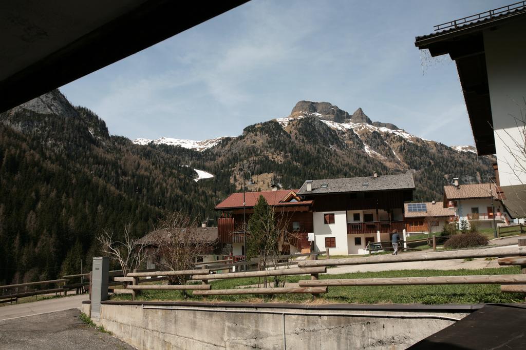 Appartamento Doleda Canazei Zimmer foto