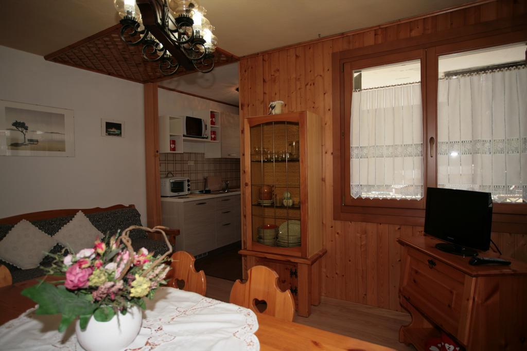 Appartamento Doleda Canazei Zimmer foto